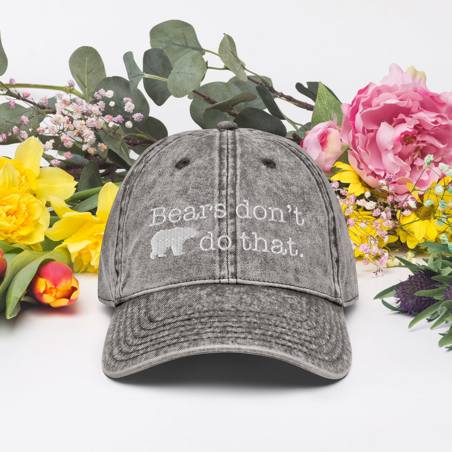 "Bears don't do that." (wt) Embroidered Vintage "Parent Style" Ball Cap