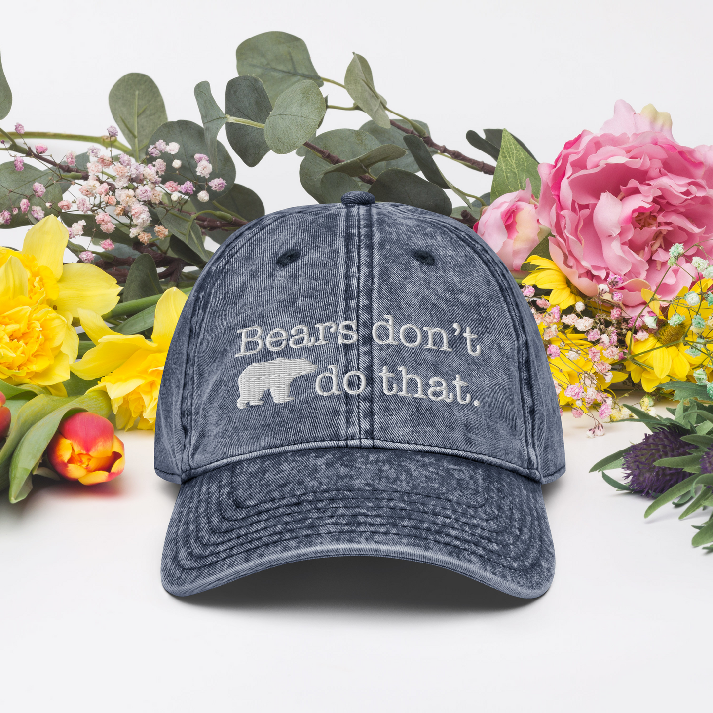 "Bears don't do that." (wt) Embroidered Vintage "Parent Style" Ball Cap